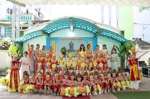Trường Mầm non Rạng Đông 11 tổ chức Lễ Giỗ Quốc Tổ Hùng Vương (Mùng 10/3 Âm lịch)